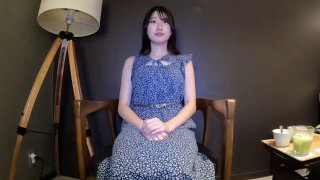 大学妹子在家自慰小穴狂流白浊淫水还说流出来好多