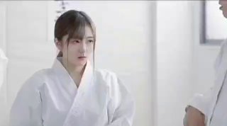第7节课的放学后举办●调教举办●假装中出的小恶魔学生 花狩まい